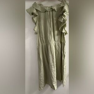 Chic Ruffled Midi Dress in Light Green